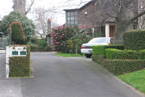 Photo of property in 315b Devonport Road, Tauranga, 3110