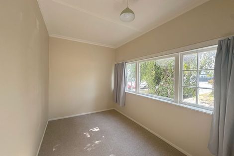 Photo of property in 18-18a Ludlam Crescent, Woburn, Lower Hutt, 5010