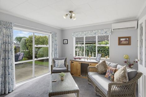 Photo of property in 16 Easton Way, Levin, 5510