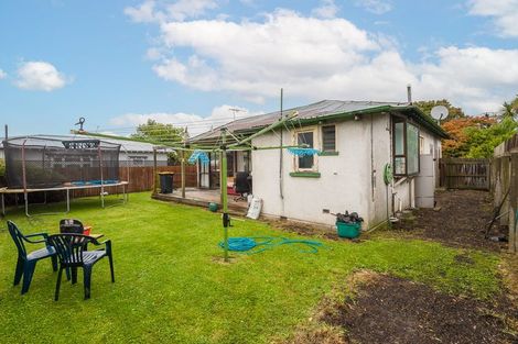 Photo of property in 15 Koromiko Street, Saint Martins, Christchurch, 8022