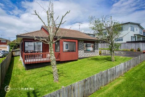 Photo of property in 1/12 Anne Road, Hillcrest, Auckland, 0627