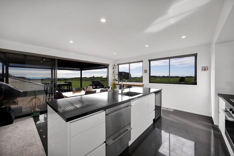 Photo of property in 6 Hawetaone Street, Bell Block, New Plymouth, 4312