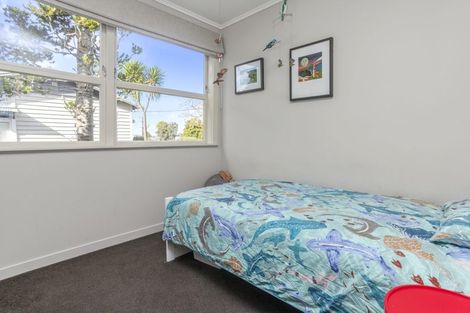 Photo of property in 19 Rimu Street, New Lynn, Auckland, 0600