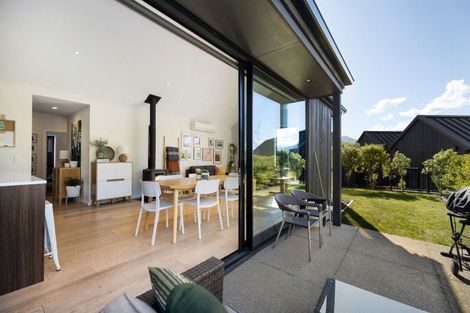 Photo of property in 4 Mckenzies Shute, Jacks Point, Queenstown, 9371