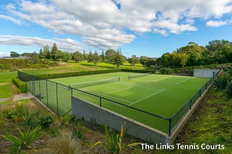 Photo of property in 5 Augusta Grove, Waiwhakaiho, New Plymouth, 4312