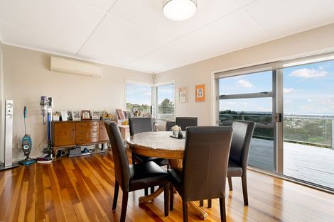 Photo of property in 229 Golf Road, Titirangi, Auckland, 0604