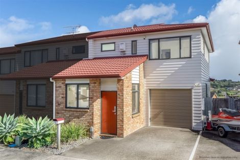 Photo of property in 20/22 Northcross Drive, Oteha, Auckland, 0632