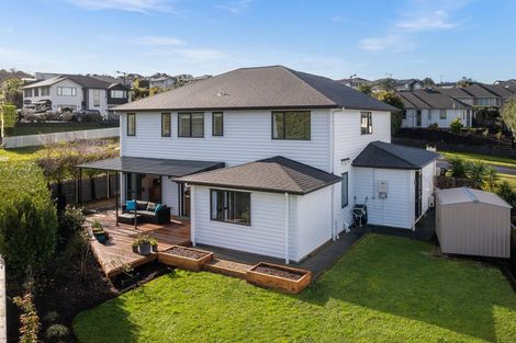 Photo of property in 39 Syd Grant Crescent, Orewa, 0931