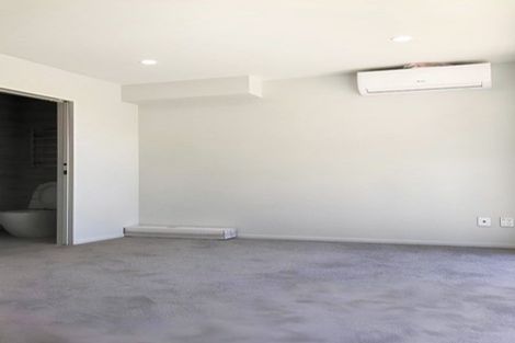 Photo of property in 3 Gamble Way, Massey, Auckland, 0614