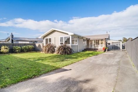 Photo of property in 20 Rhodes Drive, Kelvin Grove, Palmerston North, 4414