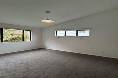 Photo of property in 3 Mitika Way, Strathmore Park, Wellington, 6022