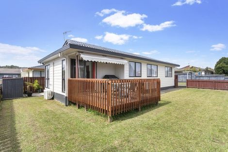 Photo of property in 1/229 Waitemata Drive, Ranui, Auckland, 0612