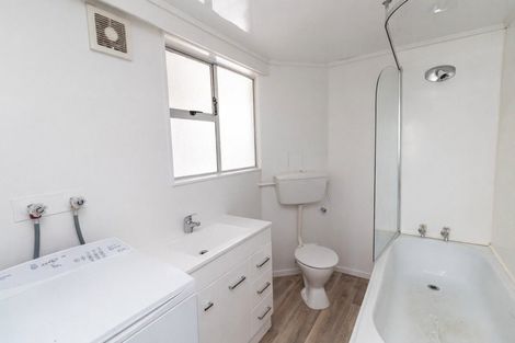 Photo of property in 5 Hawker Street, Mount Victoria, Wellington, 6011