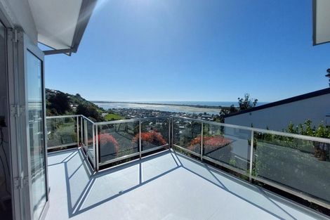 Photo of property in 12 Mandalay Lane, Redcliffs, Christchurch, 8081