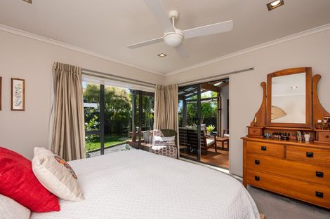 Photo of property in 11 Port Lane, Whitby, Porirua, 5024