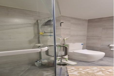 Photo of property in 6/34 Edmonton Road, Henderson, Auckland, 0612