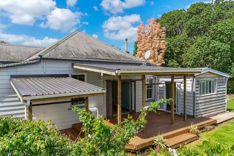 Photo of property in 16 Puriri Valley Road, Puriri, Thames, 3578