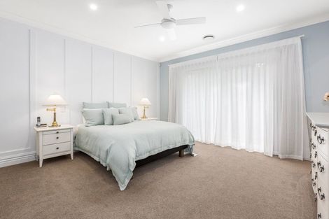 Photo of property in 35a Awanui Drive, Waikanae, 5036