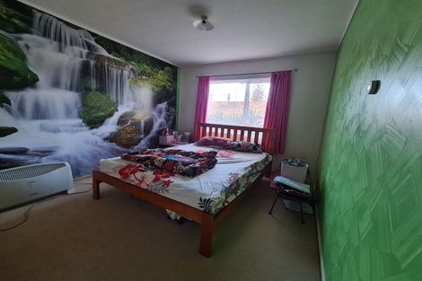 Photo of property in 2/51 Rimu Street, New Lynn, Auckland, 0600