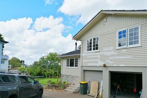 Photo of property in 14 Porter Avenue, Te Atatu South, Auckland, 0610