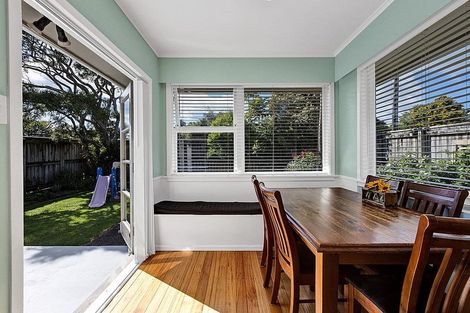 Photo of property in 28 Old South Road, Okato, 4335