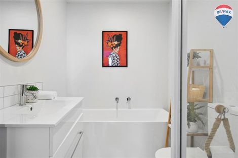 Photo of property in 18 Cathie Place, Karori, Wellington, 6012