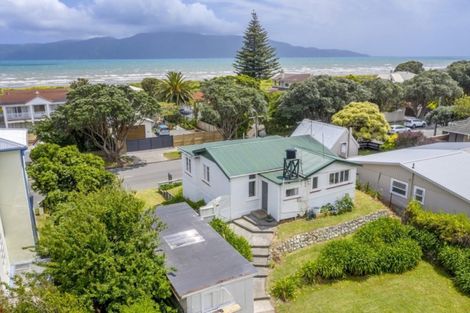 Photo of property in 10 Manly Street, Paraparaumu Beach, Paraparaumu, 5032