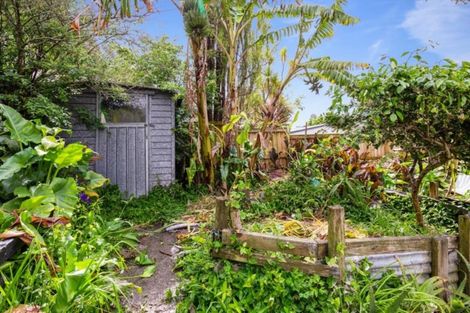 Photo of property in 27 Sunvue Road, Glen Eden, Auckland, 0602