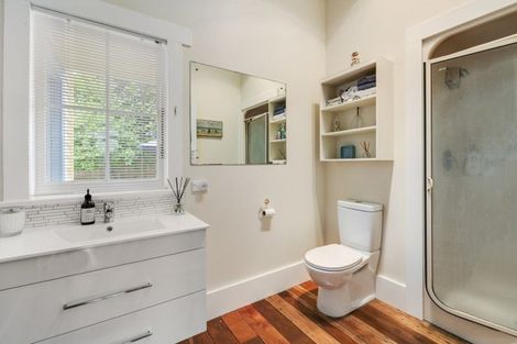 Photo of property in 1/6 Valley Road, Northcote, Auckland, 0626