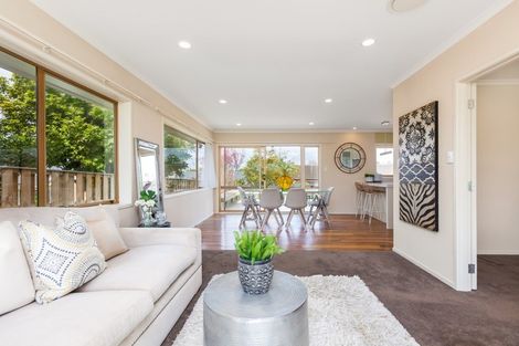 Photo of property in 3 Serrita Avenue, Sunnyhills, Auckland, 2010