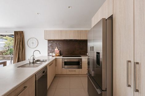 Photo of property in 16 Ellesmere Close, Pyes Pa, Tauranga, 3112