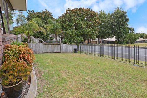 Photo of property in 12 Harvest Drive, Henderson, Auckland, 0612