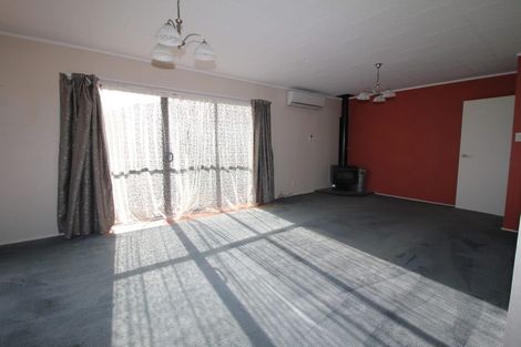 Photo of property in 48 Mercury Way, Whitby, Porirua, 5024