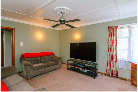 Photo of property in 78 Wainuiomata Road, Wainuiomata, Lower Hutt, 5014
