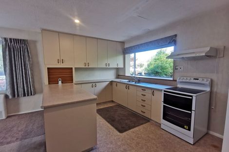 Photo of property in 11 Manor Place, Bryndwr, Christchurch, 8053
