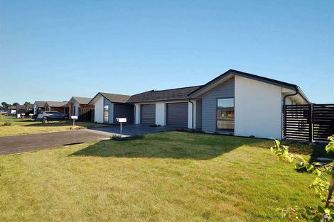 Photo of property in 19 Ragley Way, Rolleston, 7615