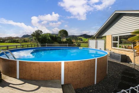 Photo of property in 10 Parker Road, Huntly, 3771