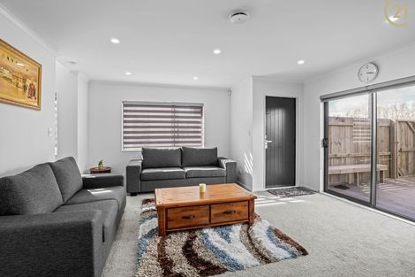 Photo of property in 22a Survila Street, Takanini, 2110