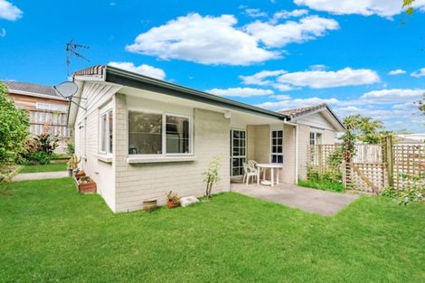Photo of property in 3 Nathan Avenue, Paraparaumu Beach, Paraparaumu, 5032