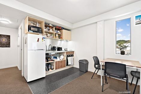 Photo of property in Cube Apartments, 4c/242 Taranaki Street, Mount Cook, Wellington, 6011