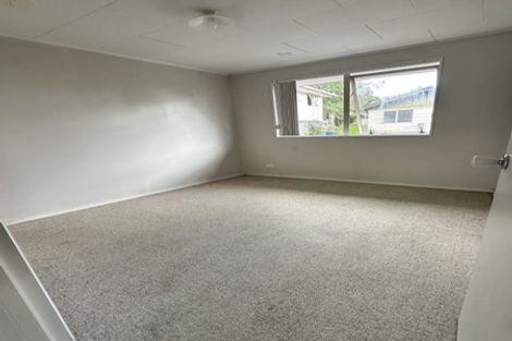 Photo of property in 21 Finn Place, Totara Vale, Auckland, 0629