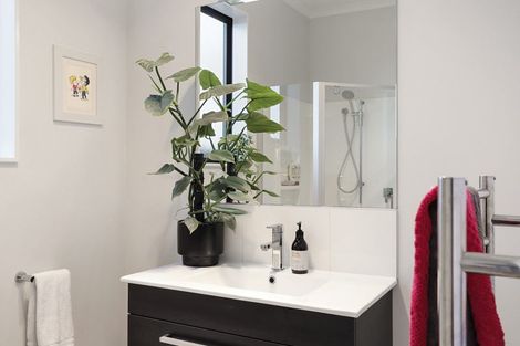 Photo of property in 2 Touhou Road, Hobsonville, Auckland, 0616