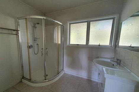 Photo of property in 4/11a Bayside Avenue, Te Atatu Peninsula, Auckland, 0610