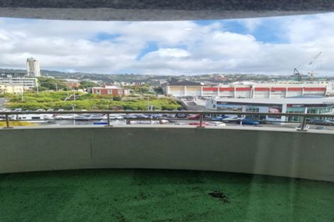 Photo of property in Grandstand Apartments, 80u8 Kent Terrace, Mount Victoria, Wellington, 6011
