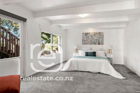 Photo of property in 84 Glamorgan Drive, Torbay, Auckland, 0630