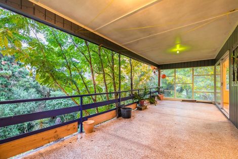 Photo of property in 201 Godley Road, Titirangi, Auckland, 0604