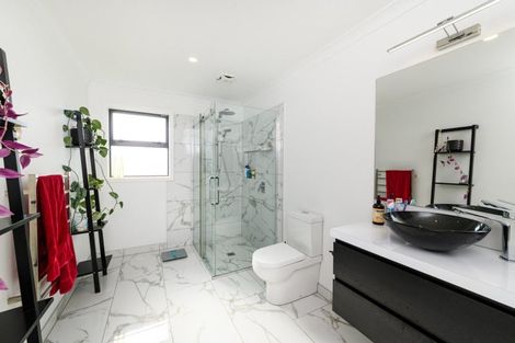 Photo of property in 1a Sherwill Street East, Feilding, 4702