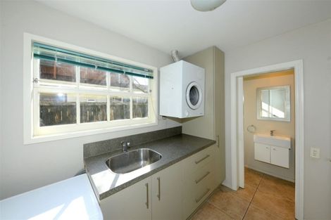 Photo of property in 11 Hillcrest Place, Avonhead, Christchurch, 8042