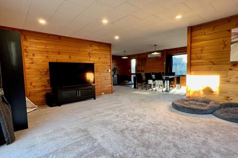 Photo of property in 98 Springs Road, Hornby, Christchurch, 8042