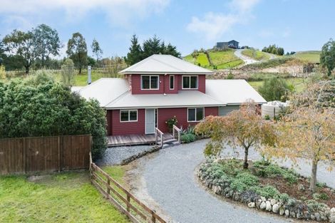 Photo of property in 21 Racecourse Road, Waipawa, 4210